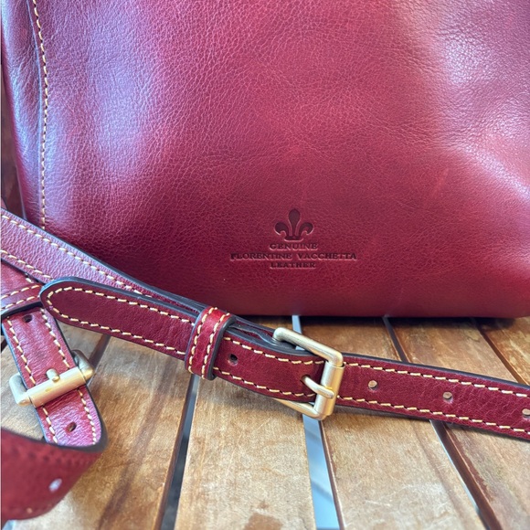 Dooney & Bourke Red Leather Crossbody Bag Florentine medium hobo bag - Picture 7 of 8